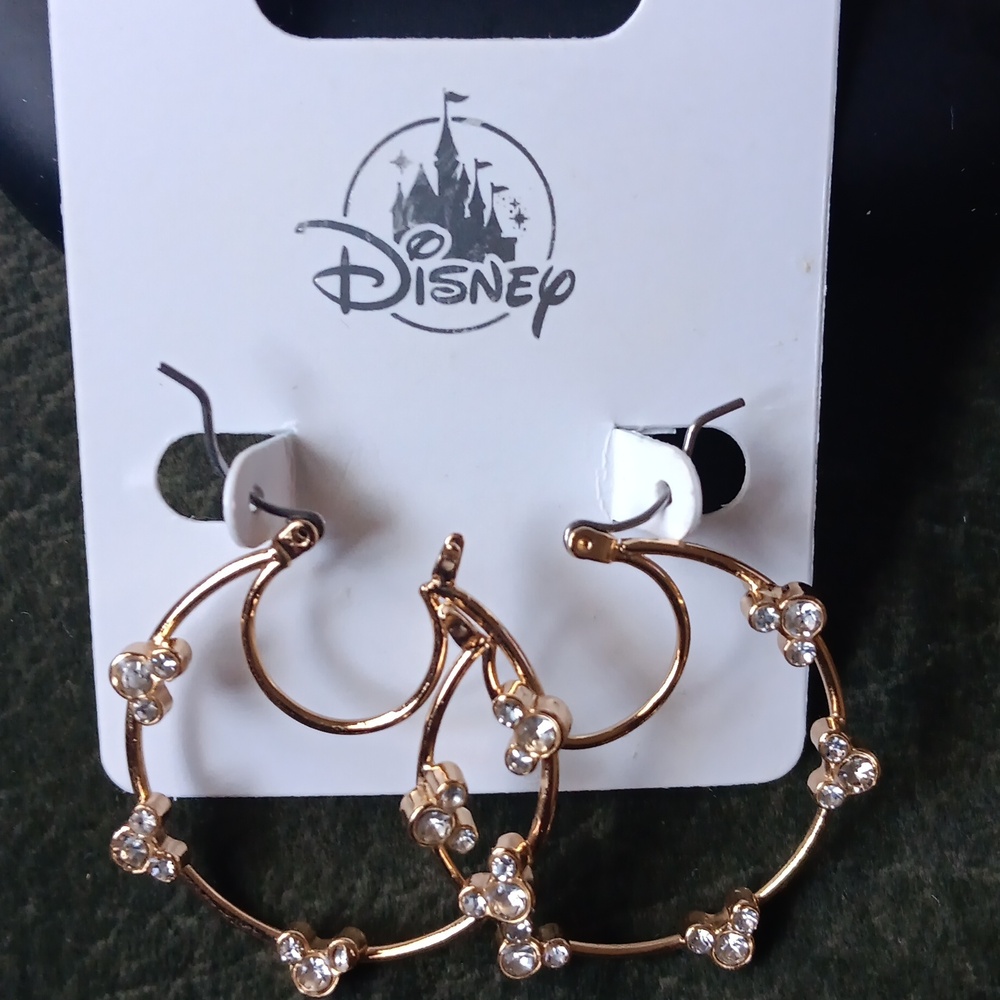 Disney.NWT Authentic Mickey Mouse Hoop Earrings.